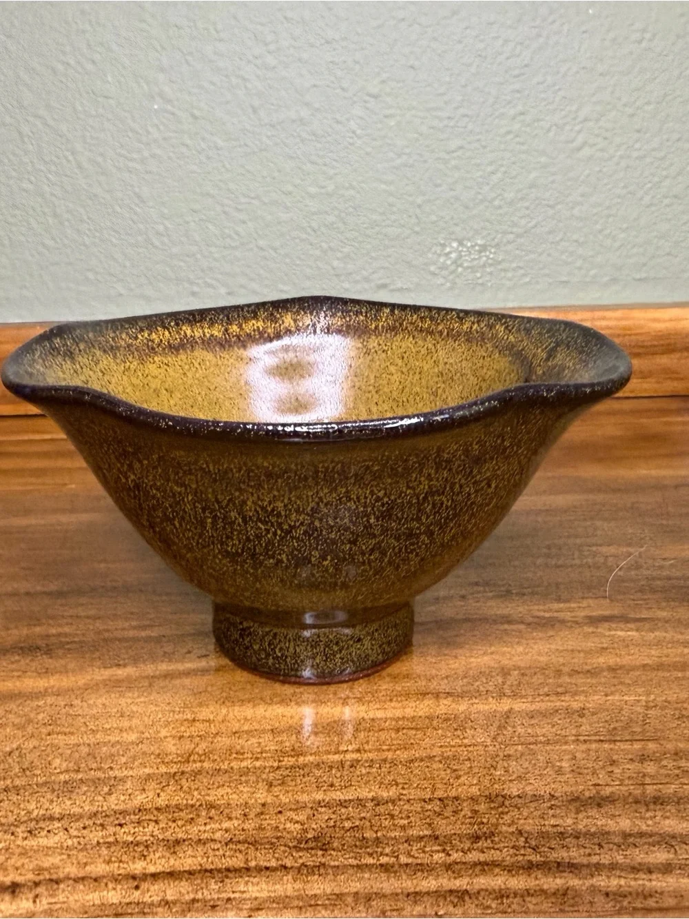Speckled Ceramic Serving Bowl in Golden Brown